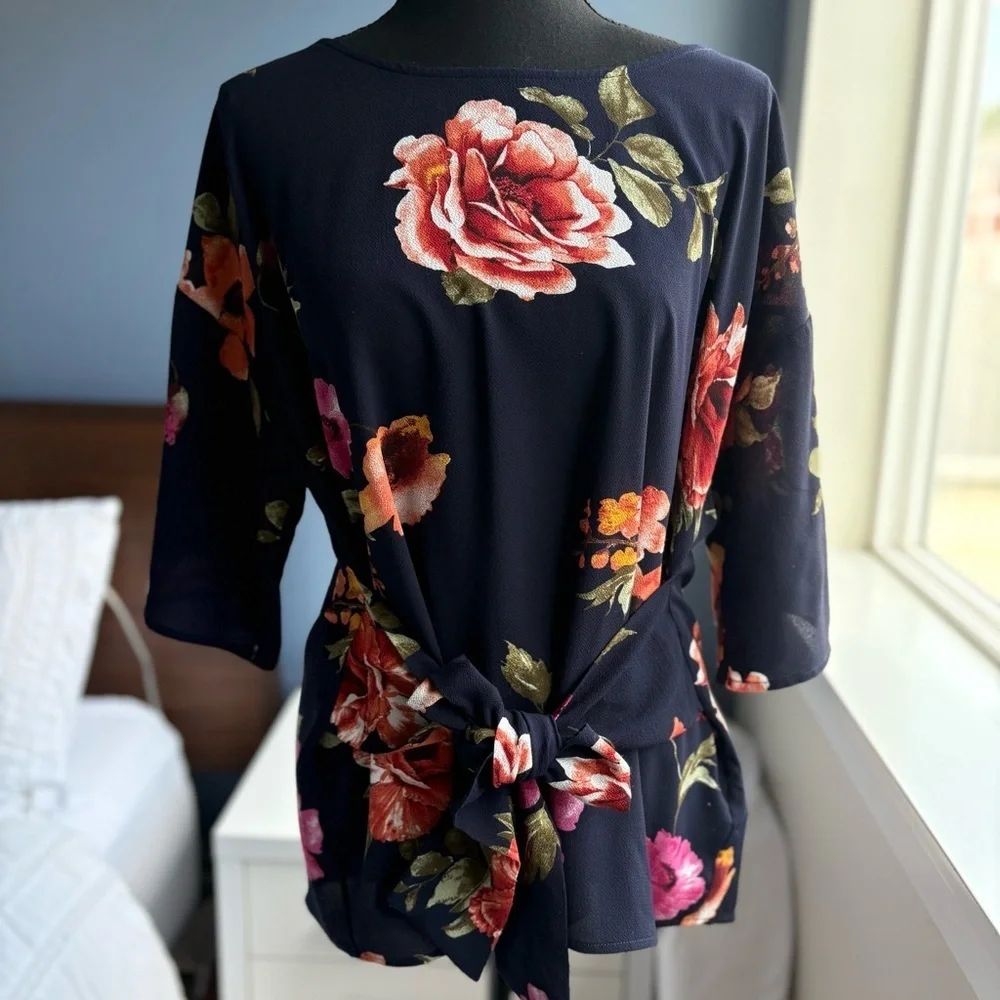 West Kei Navy Floral Tie-Front or Back Short Sleeved Blouse - Picture 15 of 16